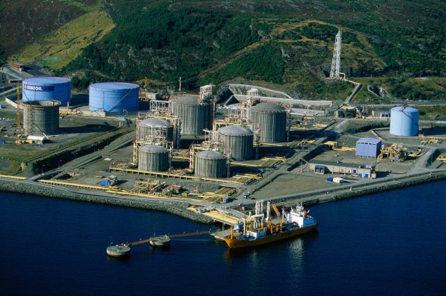 Port Neft Oil Statoil