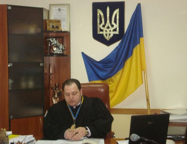 Украина Киевский суд