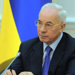 Азаров: Украина не желает быть “полем боя” между Россией и ЕС