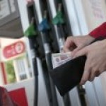 Оптовые цены на бензин в РФ выросли слегка, на дизельное топливо – сильно