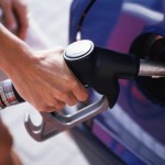 Бензин в РФ за неделю подорожал на 1 копейку за литр, дизтопливо — на 6