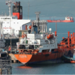 Второй танкер с Приразломного отгружает «Газпром нефть»