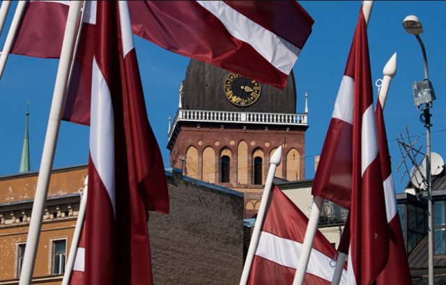 Latvia_flag