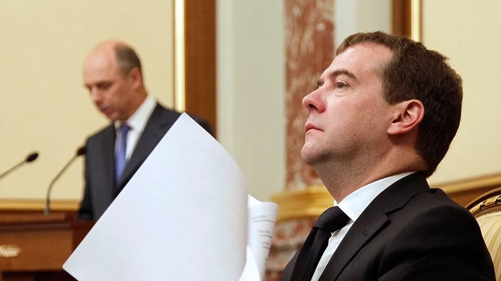 Medvedev i Siluanov